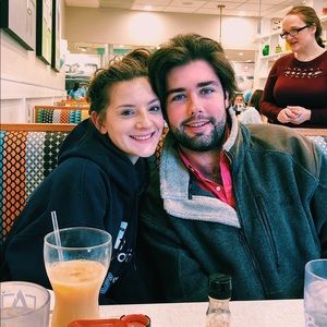 Meet your Posher, Clarissa